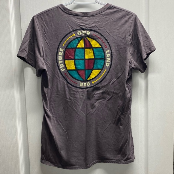 North Face Tee - Picture 2 of 3